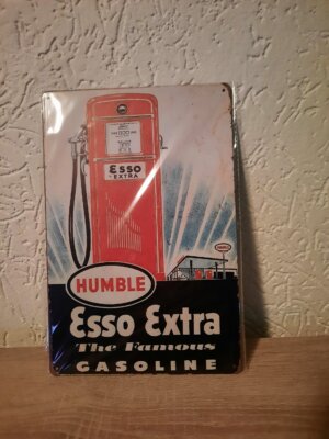 Humble Esso Extra the famous gasoline
