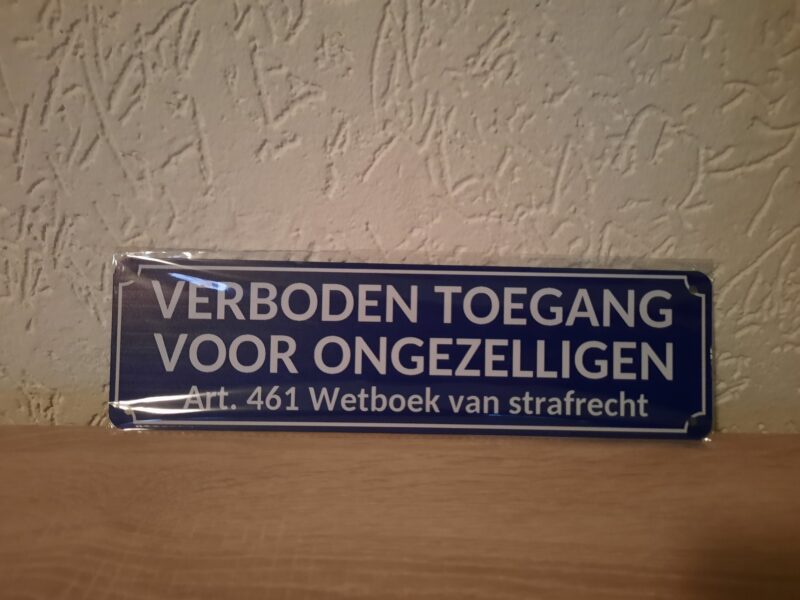 Verboden toegang voor ongezelligen