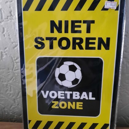 Niet storen, voetbal zone