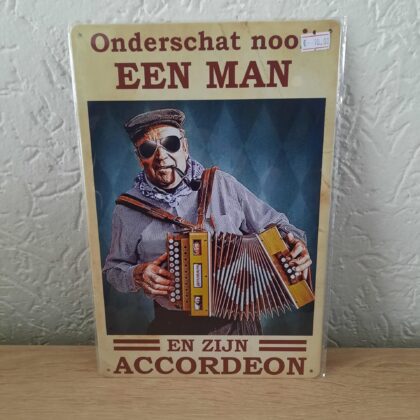 Onderschat nooit een man en zijn accordeon