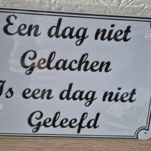 Een dag niet gelachen is een dag niet geleefd